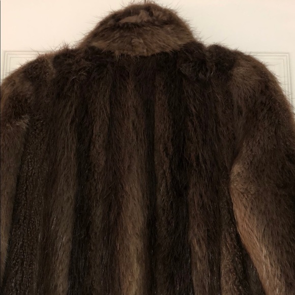 AUTHENTIC BEAVER FUR COAT MAKE AN OFFER💗 - Picture 6 of 8